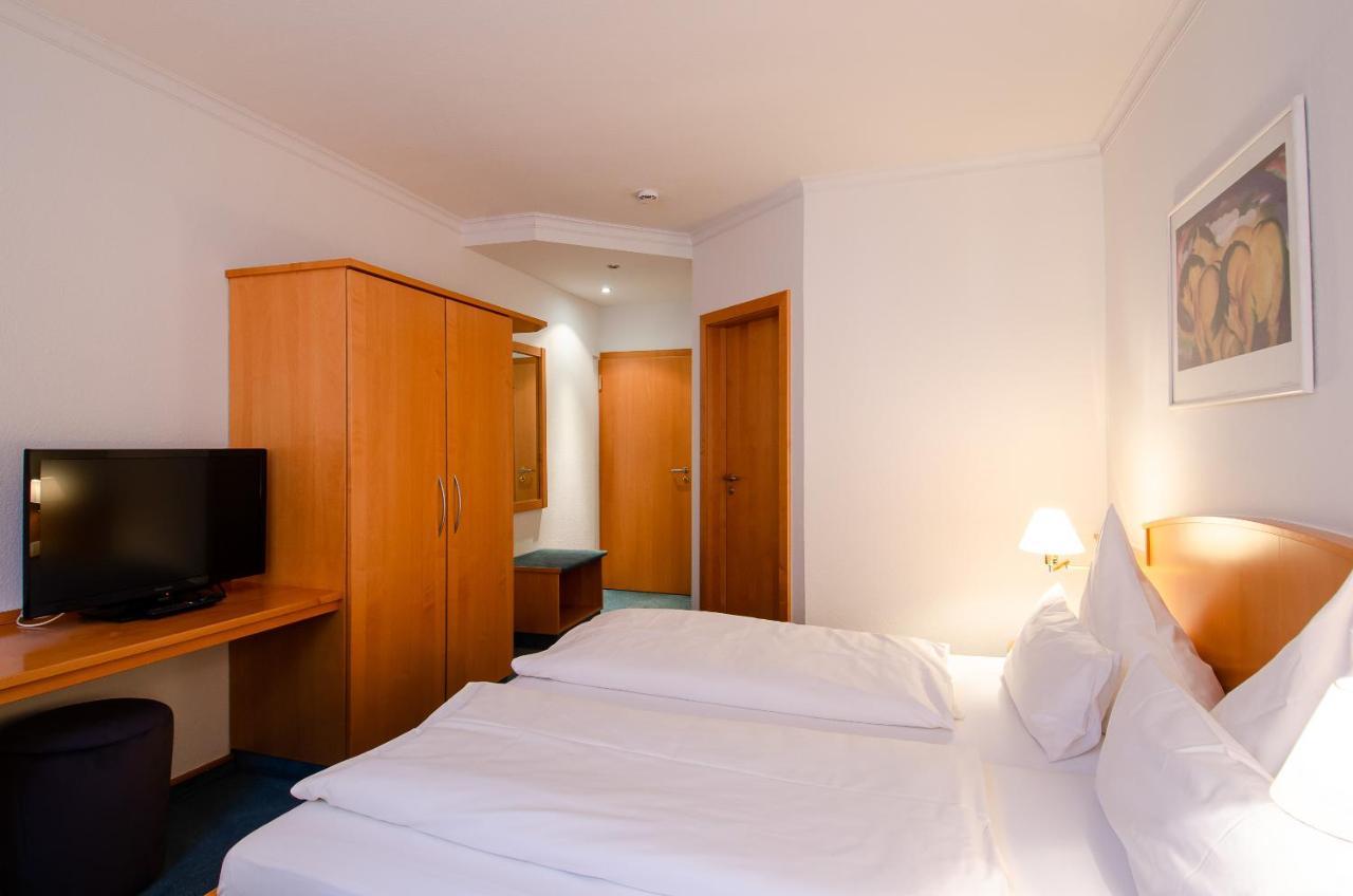 Hotel Gasthof Hecht 沃尔法赫 外观 照片